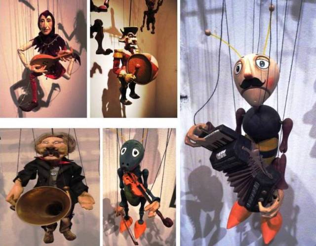 A exposição foi denominada "Gepetos de Praga", referência ao criador de Pinóquio.