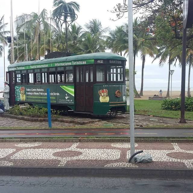 Em Santos, o bonde que me trouxe lembranças.